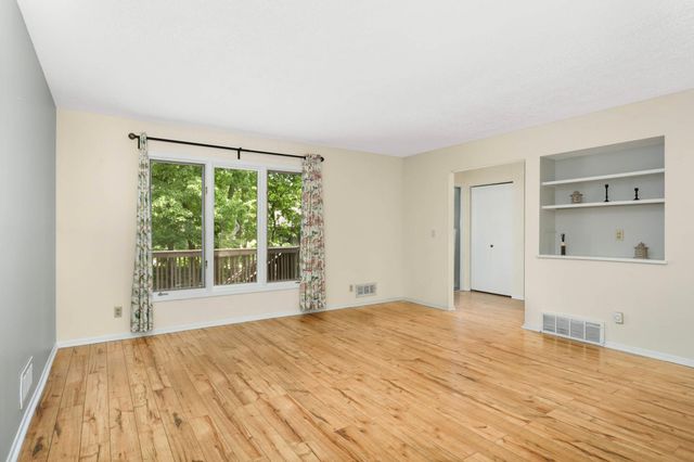 37 Birnamwood Drive, Burnsville, MN 55337