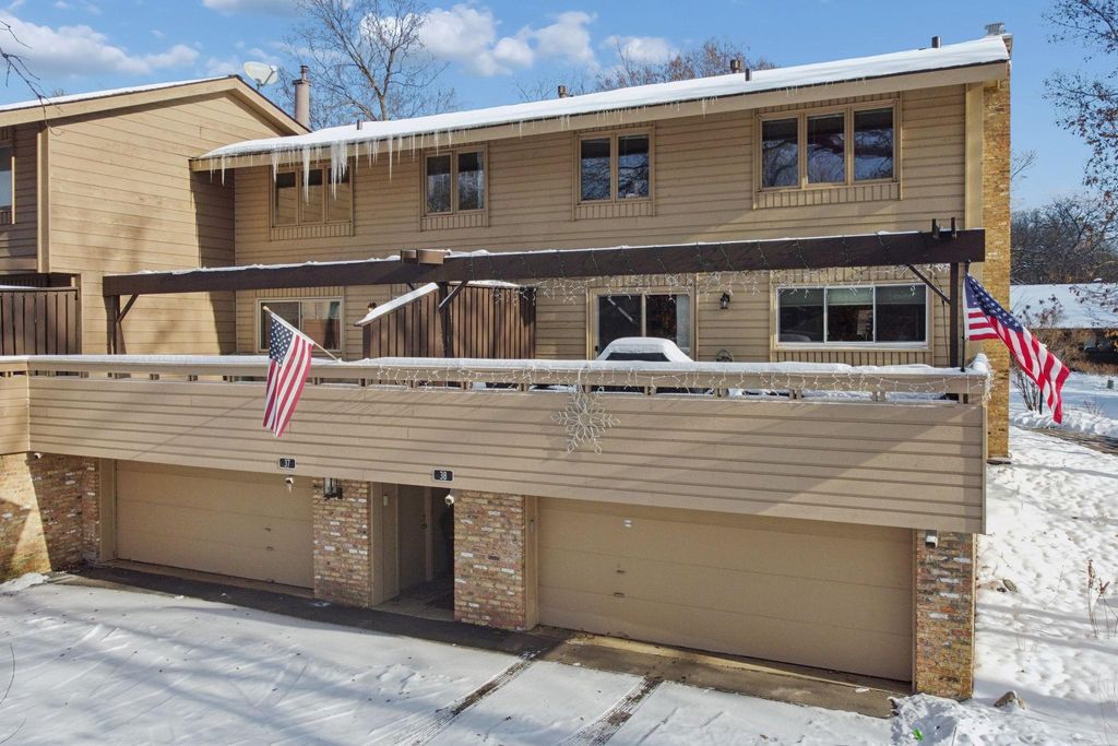 37 Birnamwood Drive, Burnsville, MN 55337