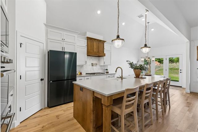 8825 Beechgrove Drive, Arcadia, OK 73007