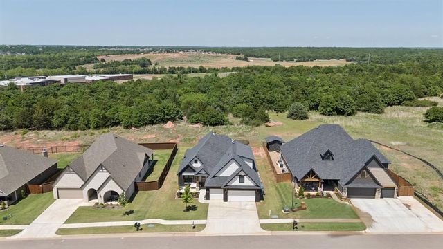 8825 Beechgrove Drive, Arcadia, OK 73007
