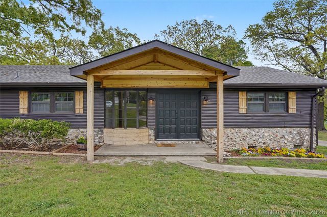 244 Covey Lane, Locust Grove, OK 74352