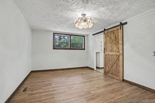 244 Covey Lane, Locust Grove, OK 74352