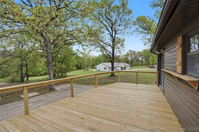 244 Covey Lane, Locust Grove, OK 74352