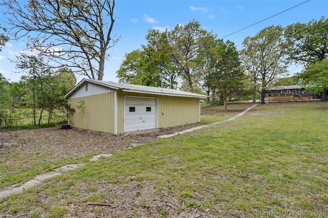 244 Covey Lane, Locust Grove, OK 74352