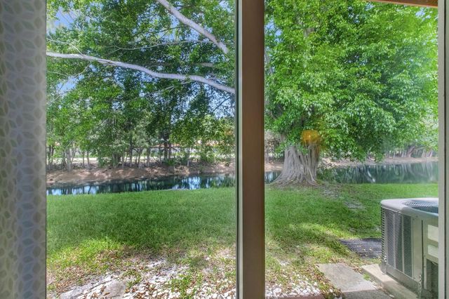 14195 Campanelli Drive, Delray Beach, FL 33484