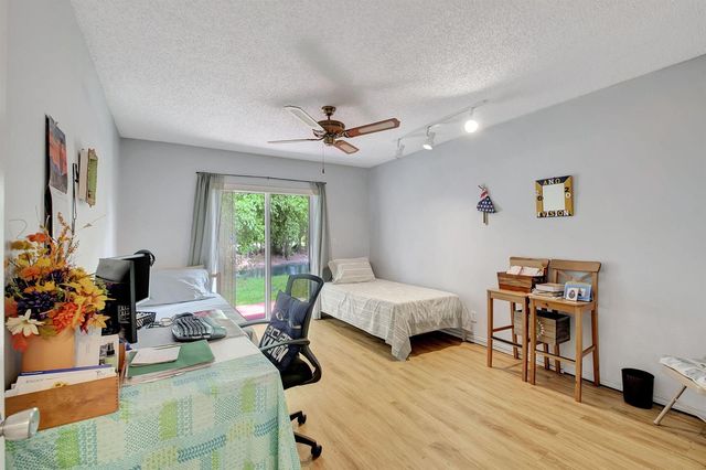 14195 Campanelli Drive, Delray Beach, FL 33484