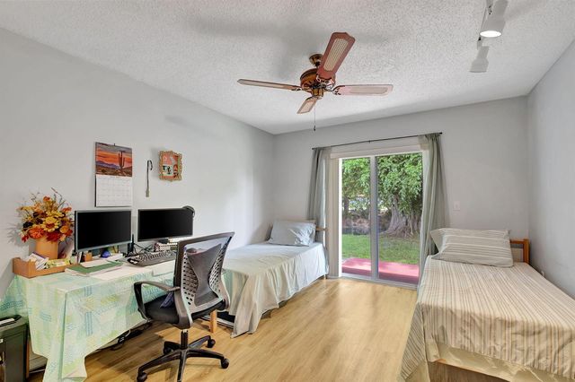 14195 Campanelli Drive, Delray Beach, FL 33484