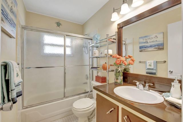 14195 Campanelli Drive, Delray Beach, FL 33484