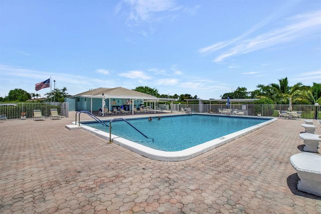 14195 Campanelli Drive, Delray Beach, FL 33484