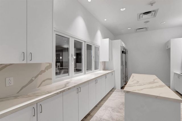 14195 Campanelli Drive, Delray Beach, FL 33484