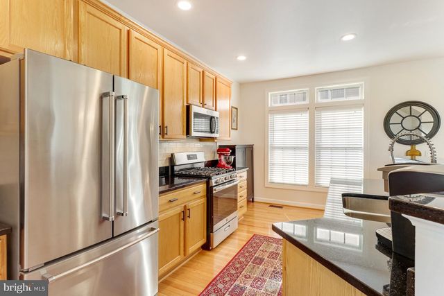 5826 PEARSON LN, Alexandria, VA 22304