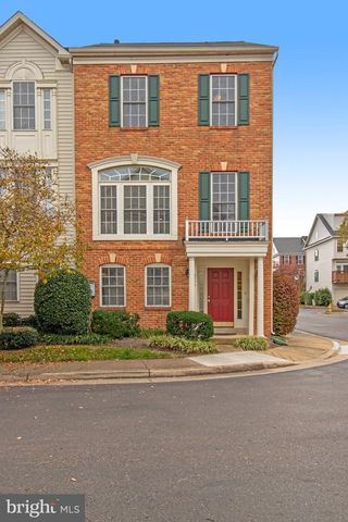 5826 PEARSON LN, Alexandria, VA 22304
