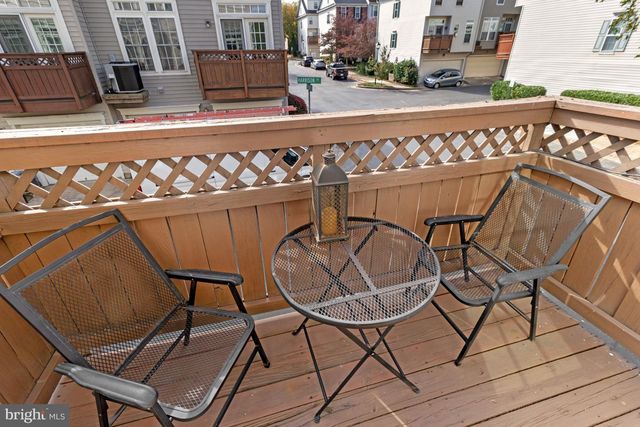 5826 PEARSON LN, Alexandria, VA 22304