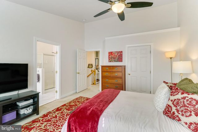 5826 PEARSON LN, Alexandria, VA 22304