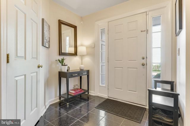 5826 PEARSON LN, Alexandria, VA 22304