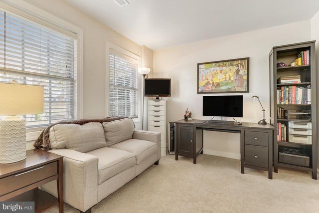 5826 PEARSON LN, Alexandria, VA 22304