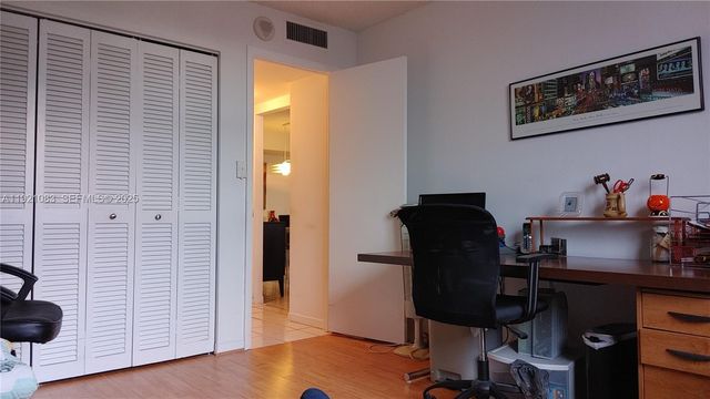 1833 S Ocean Dr 1104, Hallandale Beach, FL 33009