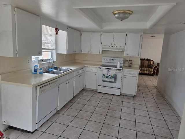 7621 ILEX DRIVE, Port Richey, FL 34668