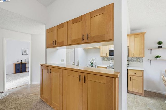 976 Huntington Ter, Fremont, CA 94536