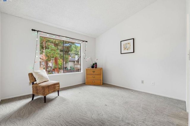 976 Huntington Ter, Fremont, CA 94536