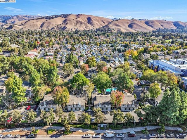 976 Huntington Ter, Fremont, CA 94536