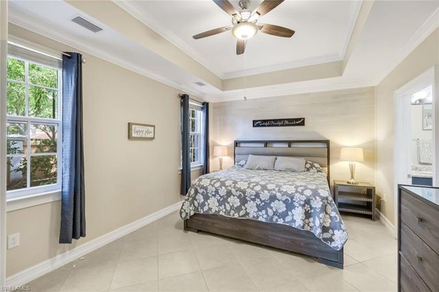 28062 Sosta LN 1, Bonita Springs, FL 34135