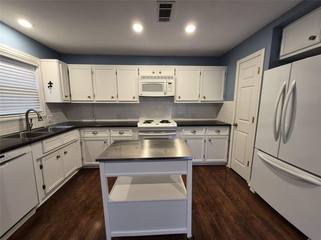330 Holiday Lane, Coldspring, TX 77331