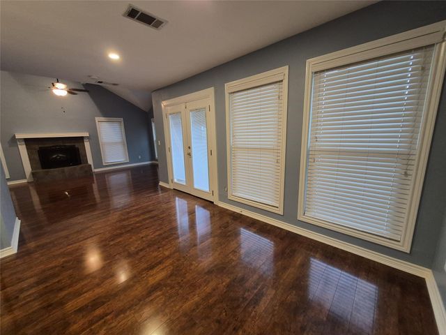 330 Holiday Lane, Coldspring, TX 77331