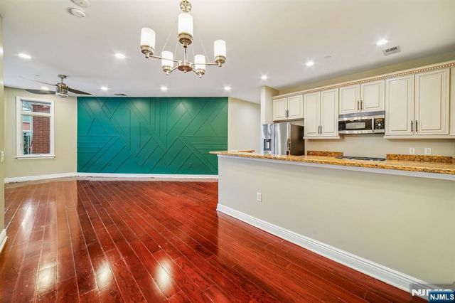 7400 River Road 437, North Bergen, NJ 07047