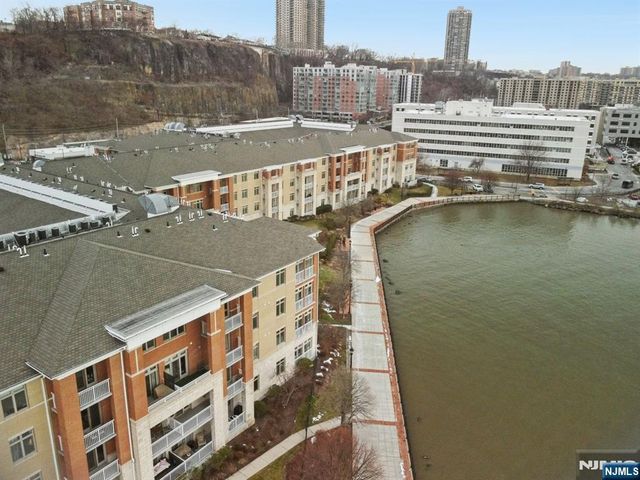 7400 River Road 437, North Bergen, NJ 07047