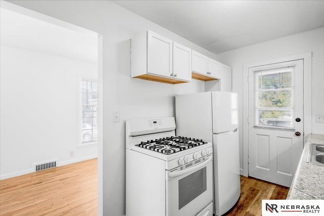 1365 S 40th Street, Lincoln, NE 68510