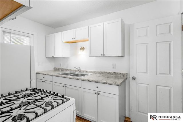 1365 S 40th Street, Lincoln, NE 68510