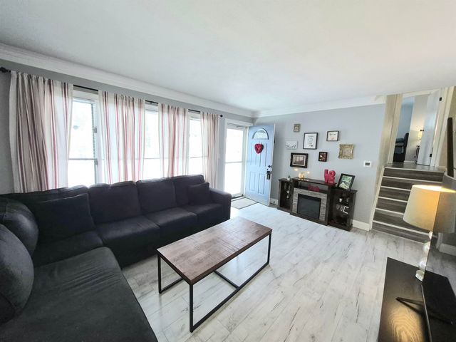 16177 Branchwood Lane, Granger, IN 46530