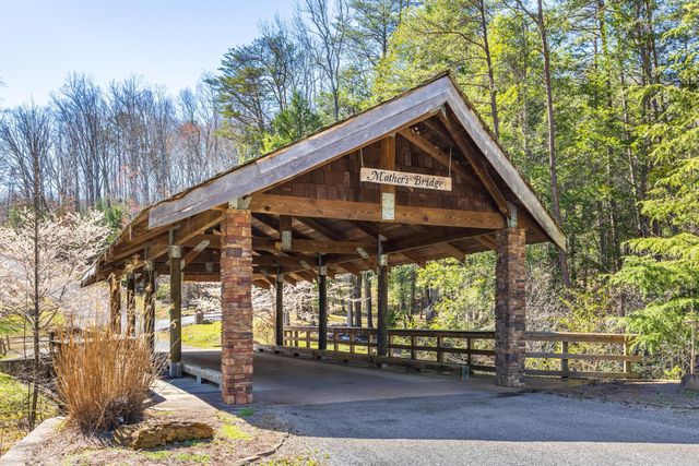 38 Reflection Drive, Dunlap, TN 37327