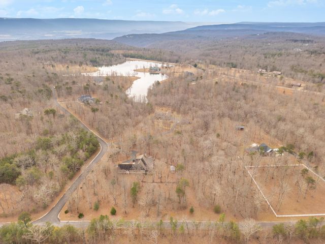 38 Reflection Drive, Dunlap, TN 37327