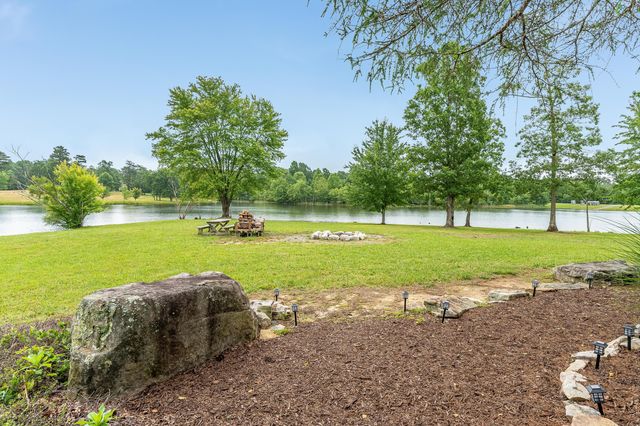 38 Reflection Drive, Dunlap, TN 37327