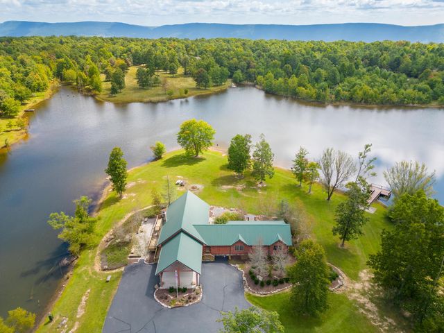 38 Reflection Drive, Dunlap, TN 37327