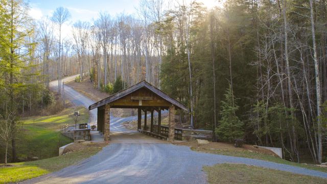 38 Reflection Drive, Dunlap, TN 37327