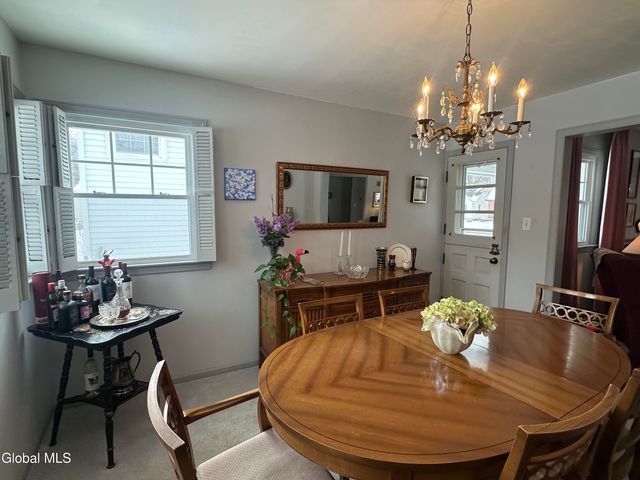 1535 Myron Street, Niskayuna, NY 12309