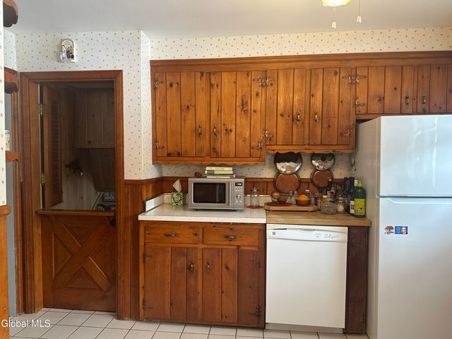 1535 Myron Street, Niskayuna, NY 12309