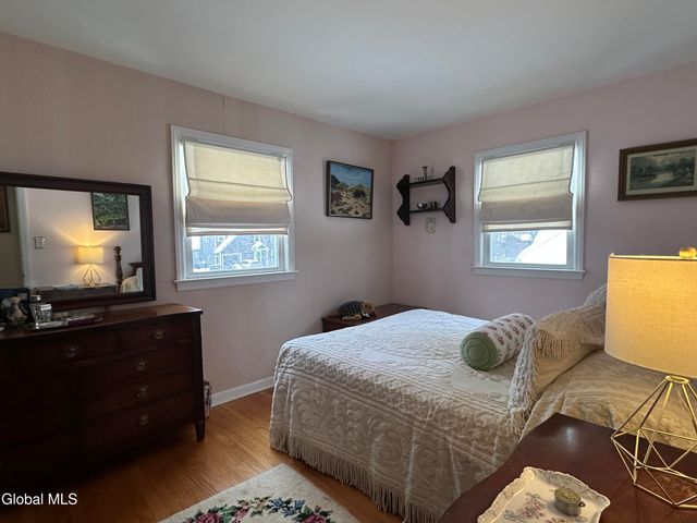 1535 Myron Street, Niskayuna, NY 12309