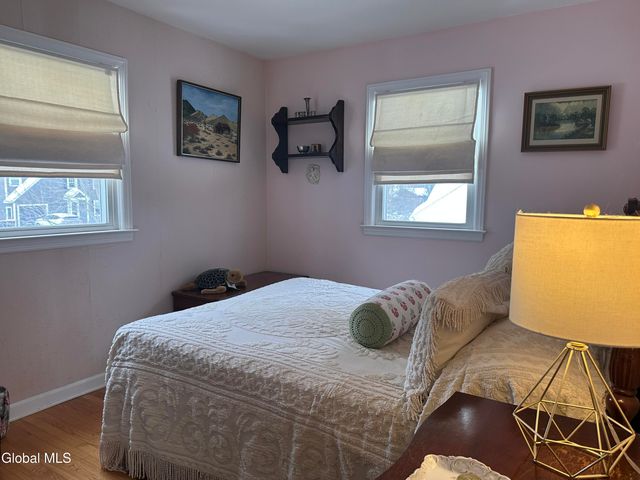 1535 Myron Street, Niskayuna, NY 12309