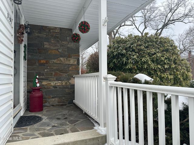 1535 Myron Street, Niskayuna, NY 12309