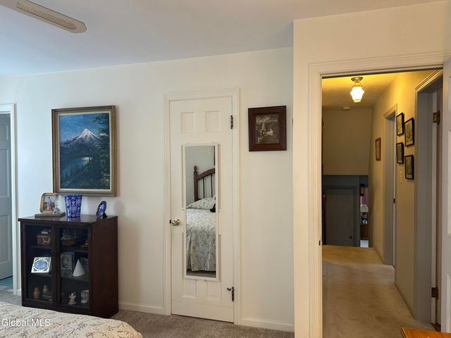 1535 Myron Street, Niskayuna, NY 12309