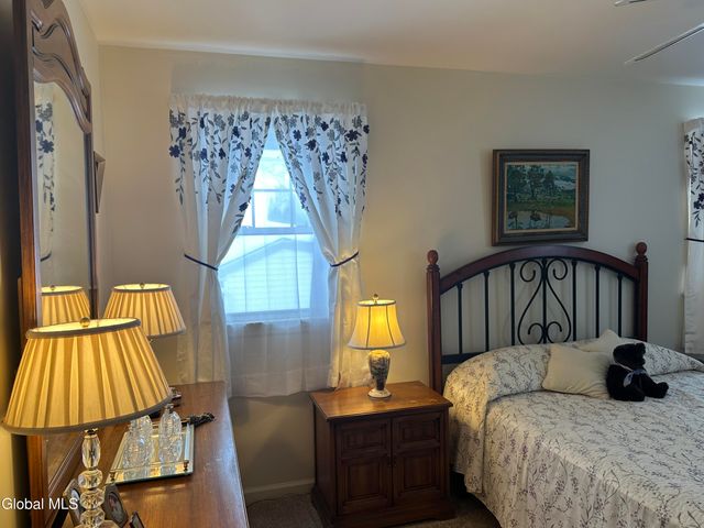 1535 Myron Street, Niskayuna, NY 12309