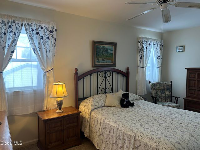 1535 Myron Street, Niskayuna, NY 12309