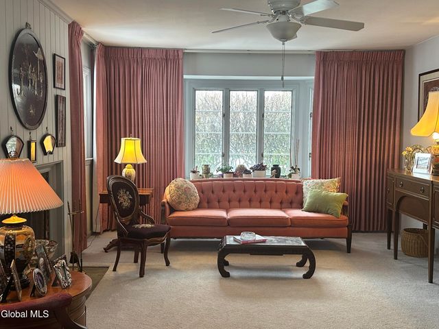 1535 Myron Street, Niskayuna, NY 12309