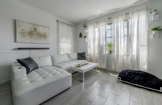 705 SW 148th Ave 202, Sunrise, FL 33325