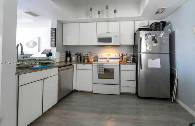 705 SW 148th Ave 202, Sunrise, FL 33325