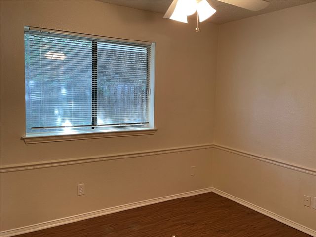 971 N Brookside Drive, Cedar Hill, TX 75104